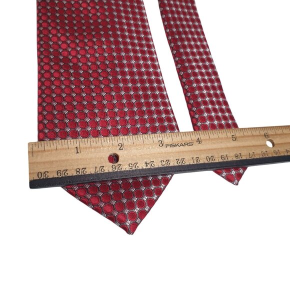 Izod Vintage Red & Silver Geometric Necktie - Picture 3 of 5